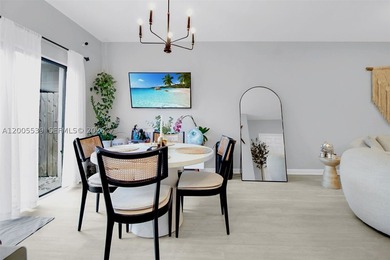 Beautiful and well-maintained home located in a quiet and - photo 8