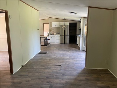 Discover easy lake-country living in this charming 3-bedroom - photo 12