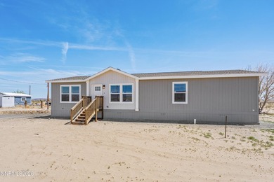 NEW, modern 3-bedroom, 2-bathroom home and a pole barn on a - photo 3