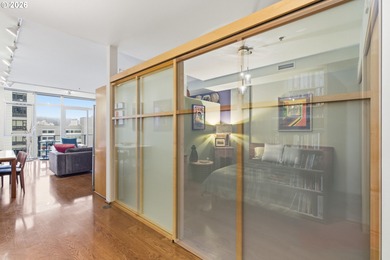 Stylish unit in a gleaming glass tower with stunning views of