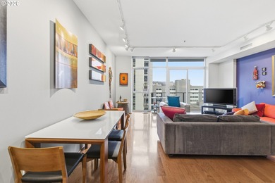 Stylish unit in a gleaming glass tower with stunning views of