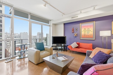 Stylish unit in a gleaming glass tower with stunning views of