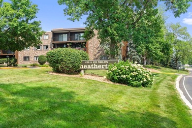 Come step inside this beautifully refreshed condo, and feel an - photo 3