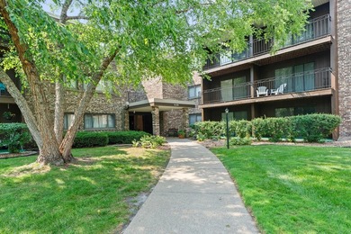 Come step inside this beautifully refreshed condo, and feel an - photo 5