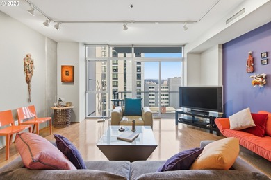 Stylish unit in a gleaming glass tower with stunning views of