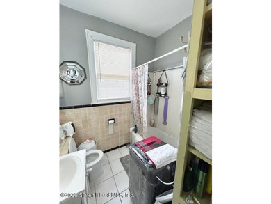 Spacious TwoFamily Home in the Heart of New Dorp Nestled in one - photo 28