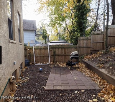 Spacious TwoFamily Home in the Heart of New Dorp Nestled in one - photo 33