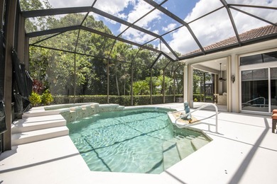A private backyard oasis with a screened pool, outdoor kitchen - photo 34