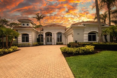 A private backyard oasis with a screened pool, outdoor kitchen - photo 35
