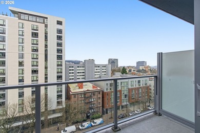 Stylish unit in a gleaming glass tower with stunning views of
