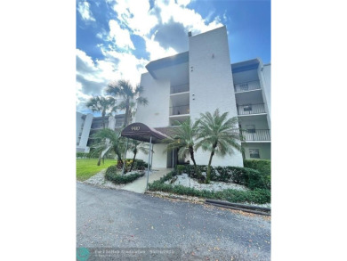 Lake Condo For Sale in Davie, Florida