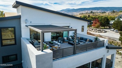 Penthouse Villa with beautiful North-facing views of Peavine - photo 1