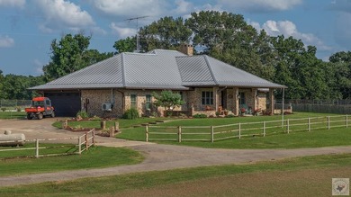 (private lake, pond, coastal) Home For Sale in Cooksville Texas