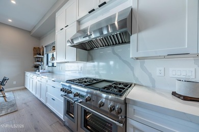 Penthouse Villa with beautiful North-facing views of Peavine - photo 7