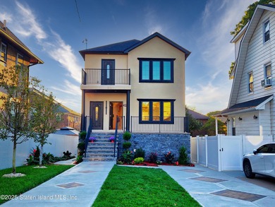 (private lake, pond, coastal) Home Sale Pending in Staten Island New York