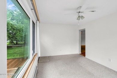 Welcome to 36 Gower Ct-A 'Yorkshire' model tucked away on a - photo 12