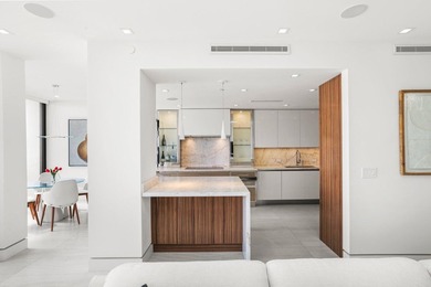 A truly rare offering in Boca Raton, this exquisitely reimagined - photo 12