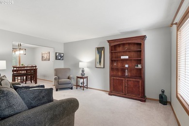 Welcome to this beautifully maintained, two-story traditional - photo 7