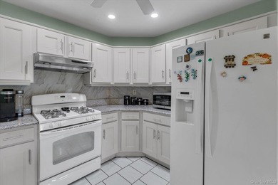 Welcome to 35 Lakebridge Drive South, a beautifully maintained - photo 8