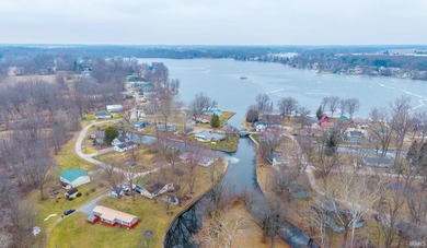 Witmer Lake Home For Sale in Wolcottville Indiana