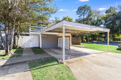 Lake Townhome/Townhouse For Sale in Lafayette, Louisiana