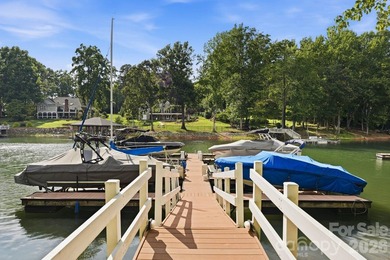 This beautifully maintained home with a deeded boat slip with a - photo 3