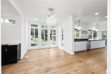 Welcome to this luxurious *Club View* townhouse nestled in an - photo 11