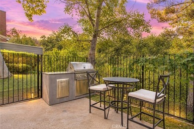 Welcome to this luxurious *Club View* townhouse nestled in an - photo 15