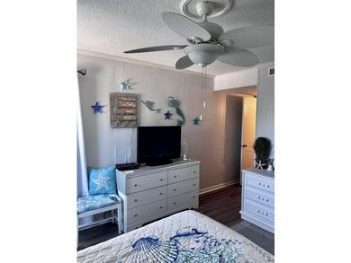 This is the Shore Drive condo that you've been waiting for!! - photo 18