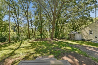 Welcome to 1052 Woodward Ave, nestled just outside the Benton - photo 20