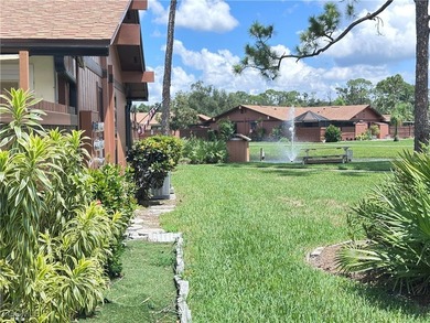 This charming townhouse features 2 bedrooms, 2 full bathrooms - photo 6
