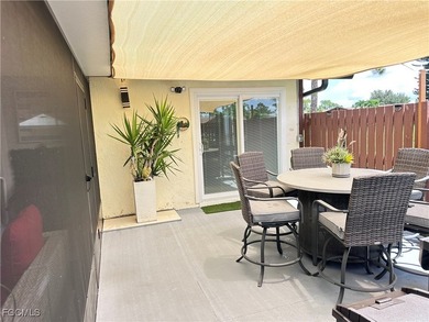 This charming townhouse features 2 bedrooms, 2 full bathrooms - photo 7