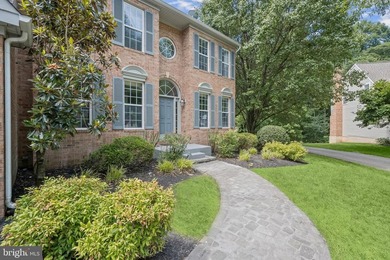 Tucked into a quiet cul-de-sac in the sought-after Northridge - photo 2