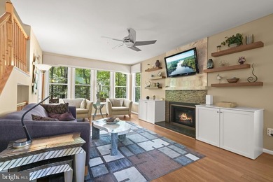 Tucked into a quiet cul-de-sac in the sought-after Northridge - photo 4