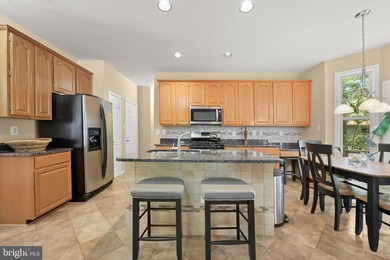 Tucked into a quiet cul-de-sac in the sought-after Northridge - photo 7