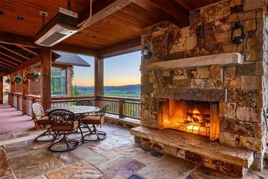 This spectacular home in Alpine Mountain Ranch began with - photo 15