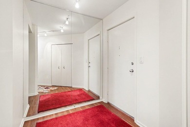 Rarely available THREE BEDROOM corner condo on the SKYWAY with a - photo 20