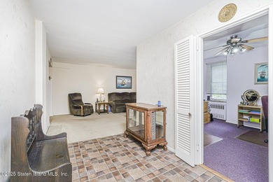 For the first time ever, this one-of-a-kind two-unit apartment - photo 8