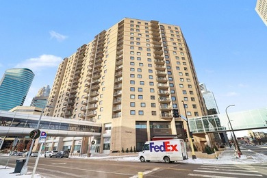 Rarely available THREE BEDROOM corner condo on the SKYWAY with a - photo 39