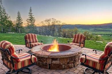 This spectacular home in Alpine Mountain Ranch began with - photo 48