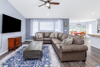 Move in ready home surrounded by a green-belt on two sides in - photo 13