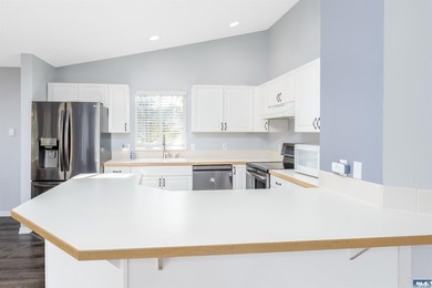 Move in ready home surrounded by a green-belt on two sides in - photo 16