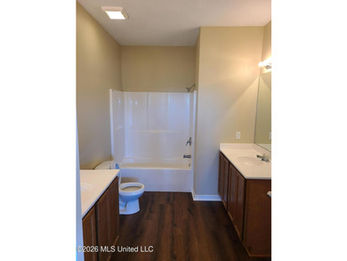 Excellent investment opportunity with this fully occupied - photo 17