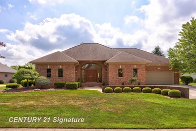 Experience effortless luxury in this beautifully maintained - photo 1