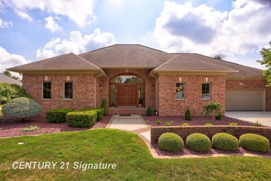 Experience effortless luxury in this beautifully maintained - photo 4