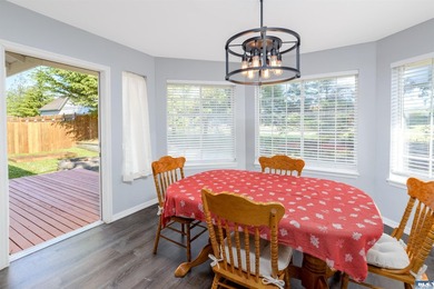 Move in ready home surrounded by a green-belt on two sides in - photo 24