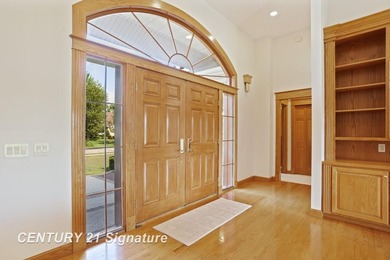 Experience effortless luxury in this beautifully maintained - photo 6