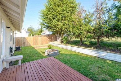Move in ready home surrounded by a green-belt on two sides in - photo 26
