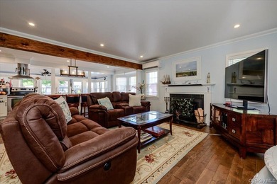 Enjoy your summer in this stunning waterfront retreat offering - photo 7