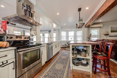 Enjoy your summer in this stunning waterfront retreat offering - photo 8